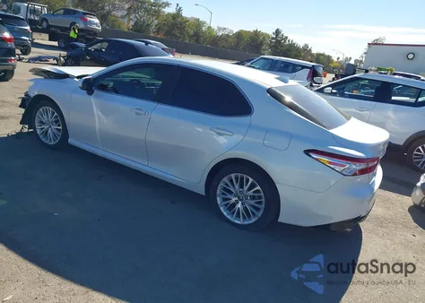 2020 Toyota Camry Xle Hybrid из США, поврежденный, VIN 4T1F31AK6LU530201